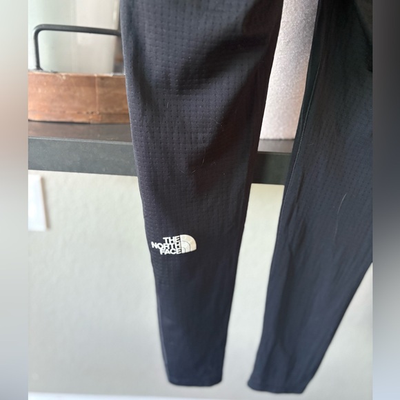 North Face Summit Series base layer- size Large- worn once - Picture 4 of 6